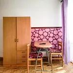 Tanie Krysia Falsztyn